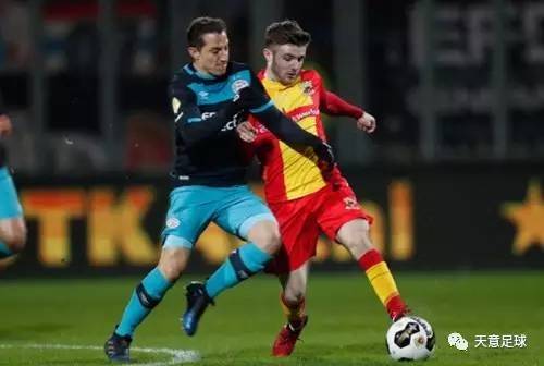 接着又抢断 接着又抢断