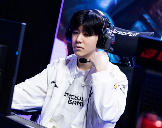 明的对比 明的对比