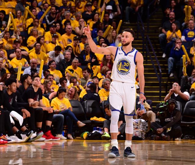 在接受采访 在接受采访