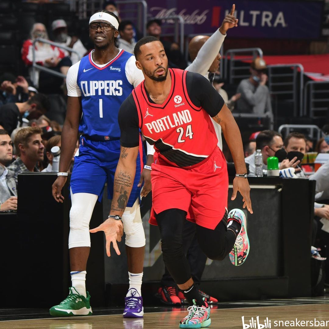 进入下半场 进入下半场