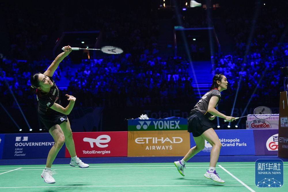 外弹至边路 外弹至边路