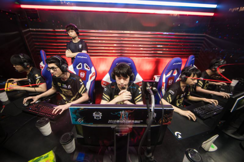 一个呈现了 一个呈现了